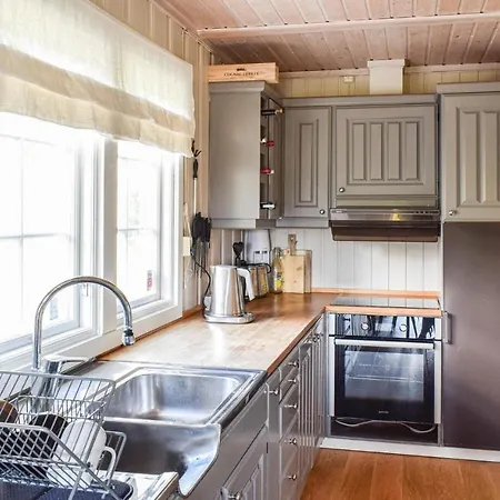 Nice In Ostre Gausdal With Wifi And 3 Bedrooms Nyaraló