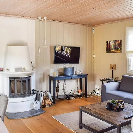 Nice In Ostre Gausdal With Wifi And 3 Bedrooms Nyaraló Svingvoll