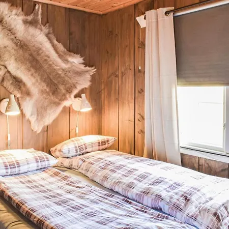 Nice In Ostre Gausdal With Wifi And 3 Bedrooms Nyaraló Svingvoll